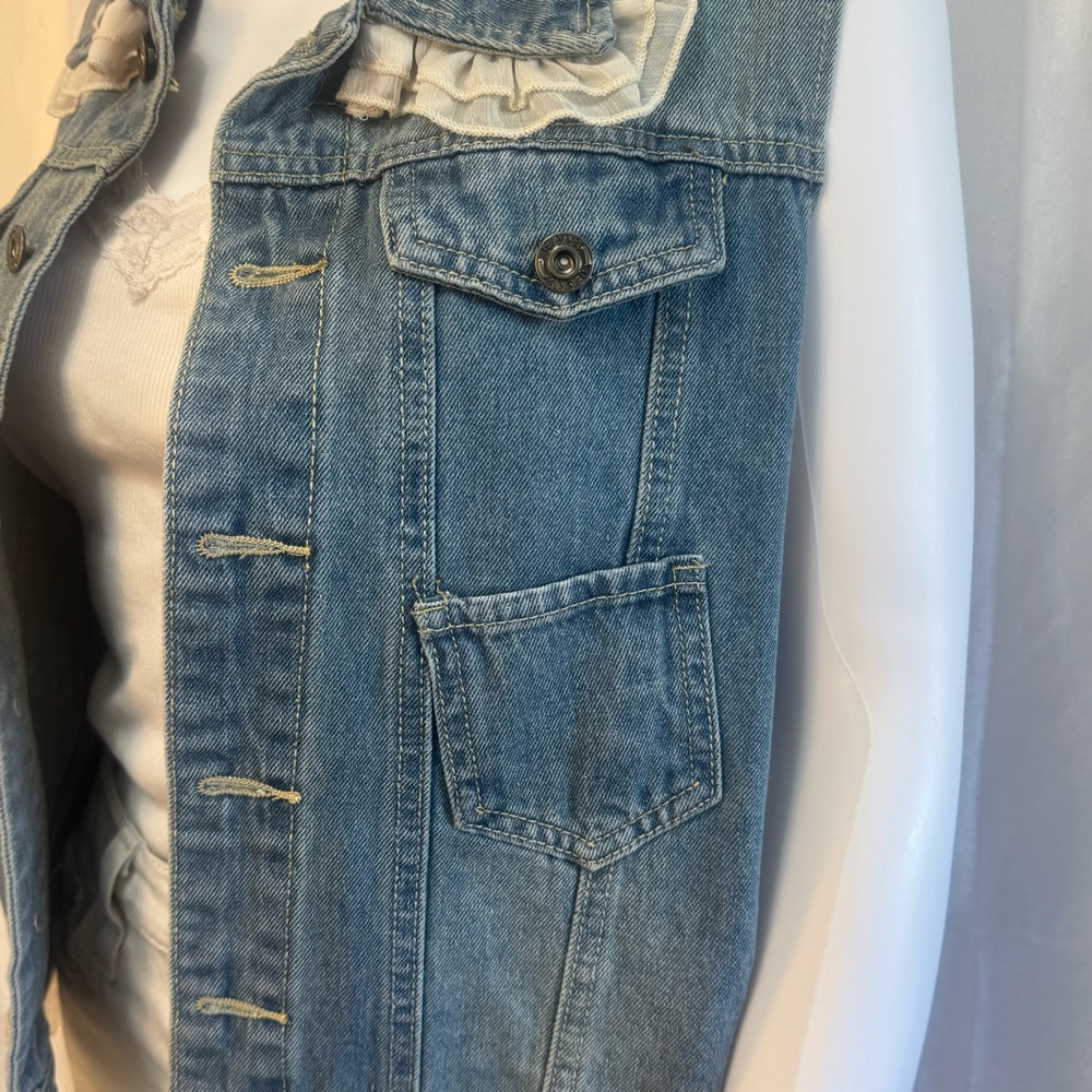 Paisley Vine Ruffled Lace Denim Jeans Vest - Picture 4 of 9